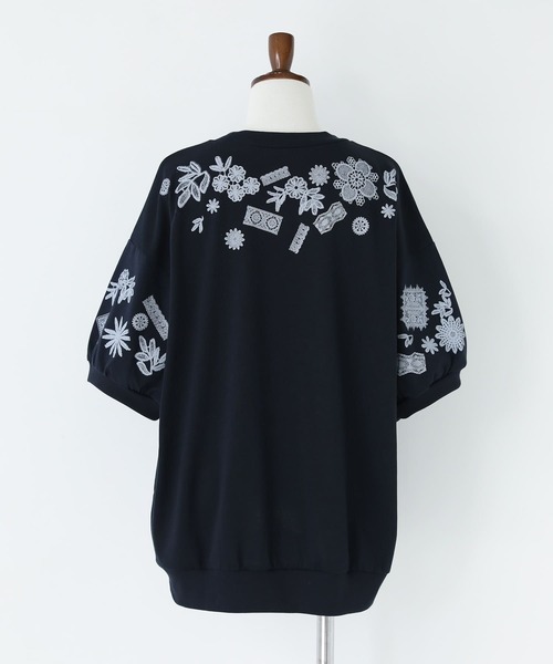 somari imagination(ソマリ イマジネーション)の「『レースプリントカットソー』(Tシャツ/カットソー・レディース・ネイビー/ボルドー・1/2)」の22枚目の写真