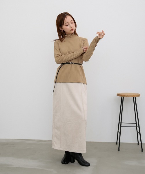 Bab(バブ)の「【タイト/フレア2タイプ】【サイズ展開あり】スウェードロングスカート(スカート・レディース・チャコールグレー/アイボリー系/ブラウン系その他2/アイボリー/グレー系その他/イエロー系その他/キャメル/ブラウン・S/M/L)」の9枚目の写真