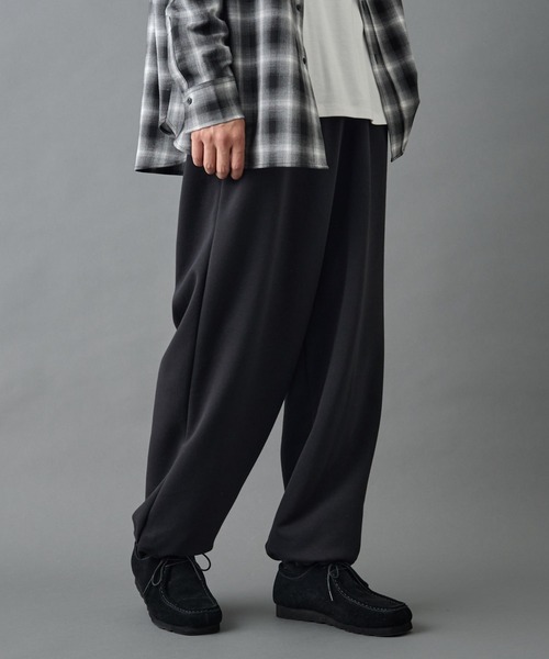 COLONY 2139（コロニートゥーワンスリーナイン）の「TCポンチドロストパンツ（スウェットパンツ・メンズ・ブラック/グレー・MEDIUM/LARGE）」の6枚目の写真