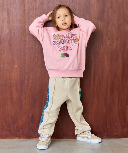 FRUIT OF THE LOOM（フルーツオブザルーム）の「【FRUIT OF THE LOOM】別注プリントトレーナー（スウェット・キッズ・ピンク/チャコール/オフホワイト・100/95/90/80/160/150/140/130/120/110）」の12枚目の写真