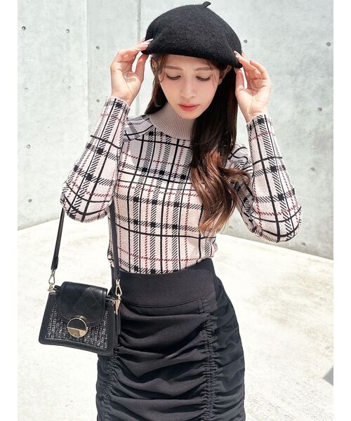 RESEXXY（リゼクシー）の「ハイネックベーシックニットトップス（ニット/セーター・レディース・ブラック/ホワイト/レッド/ベージュ・FREE）」の15枚目の写真