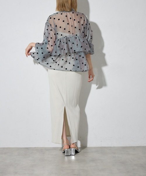 each（イーチ）の「フロッキードットフリルペプラムシアーブルゾン（ブルゾン・レディース・ブラック/グレー・FREE）」の9枚目の写真