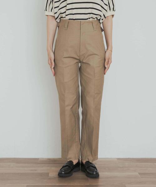 URBAN RESEARCH DOORS（アーバンリサーチドアーズ）の「サイドベルトストレートパンツ（その他パンツ・レディース・ベージュ/ネイビー・SMALL/MEDIUM）」の10枚目の写真