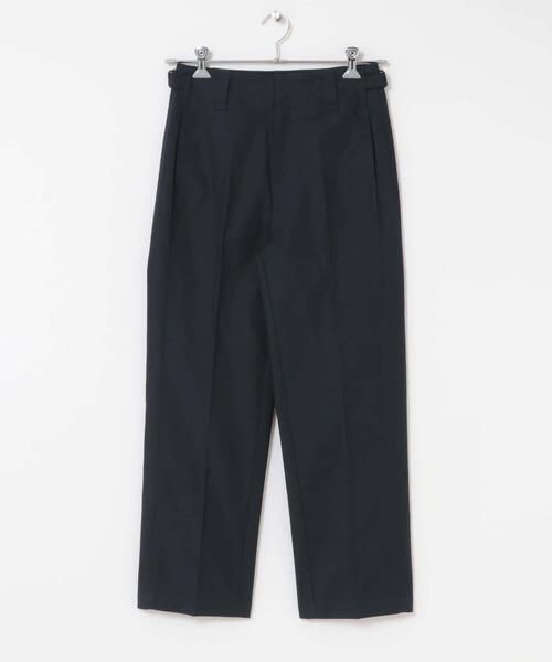 URBAN RESEARCH DOORS（アーバンリサーチドアーズ）の「サイドベルトストレートパンツ（その他パンツ・レディース・ベージュ/ネイビー・SMALL/MEDIUM）」の22枚目の写真