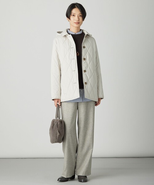 J.PRESS(ジェイプレス)の「エステネージュストライプ シャツ ブラウス(シャツ/ブラウス・レディース・ふじ色系2/ネイビー系1/ブラック系1・F)」の7枚目の写真