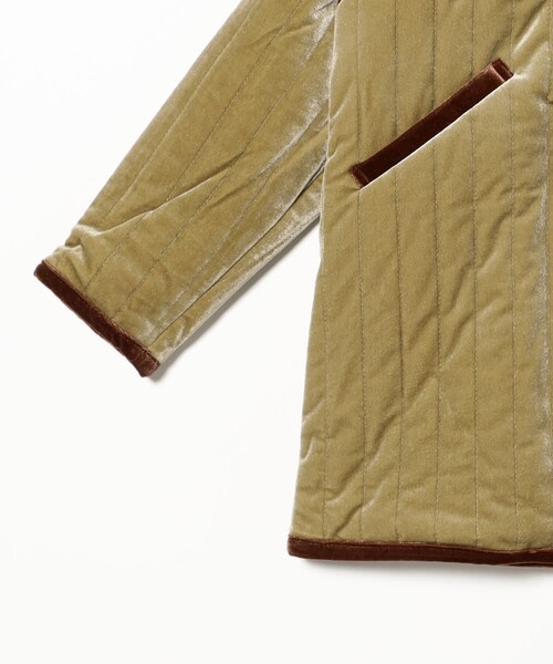 B:MING by BEAMS(ビーミングバイビームス)の「ベロア キルト コート 2025FW(100~140cm)(その他アウター・キッズ・ワイン/グリーン系その他・100/110/120/130/140)」の11枚目の写真