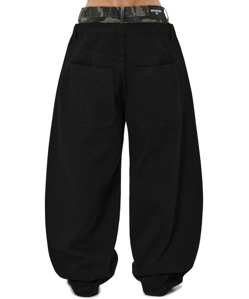 OY(オーワイ)の「『OY/オーワイ』LAYERED WAIST WIDE VOLUME PANTS/ブラックレイヤードウエストワイドボリュームパンツ(デニムパンツ・レディース・ブラック・S/M/L)」の3枚目の写真