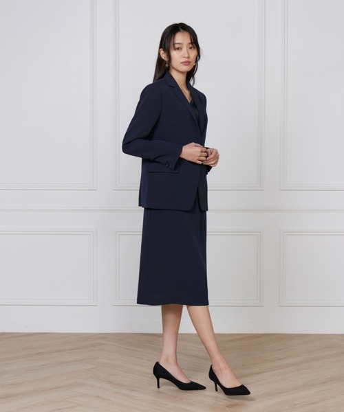 INED（イネド）の「トリアセバックサテンジョーゼット フレアスカート【セットアップ対応】（スーツスカート・レディース・ネイビー/サンドグレー・7号/9号/11号/5号）」の4枚目の写真