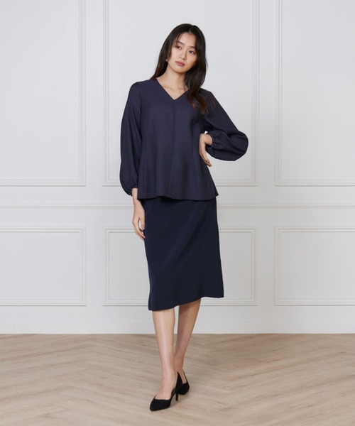 INED（イネド）の「トリアセバックサテンジョーゼット フレアスカート【セットアップ対応】（スーツスカート・レディース・ネイビー/サンドグレー・7号/9号/11号/5号）」の6枚目の写真