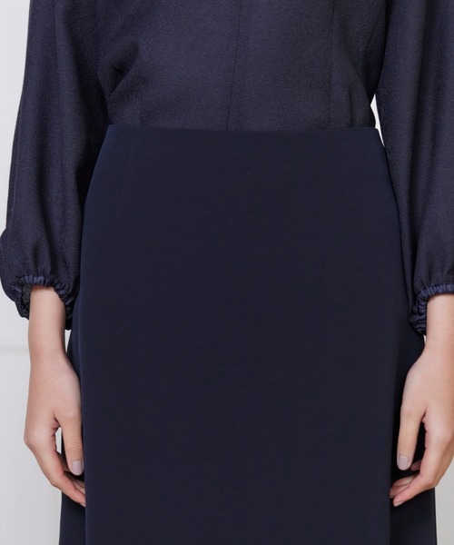 INED（イネド）の「トリアセバックサテンジョーゼット フレアスカート【セットアップ対応】（スーツスカート・レディース・ネイビー/サンドグレー・7号/9号/11号/5号）」の18枚目の写真