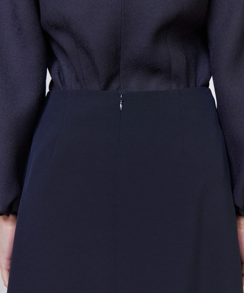 INED（イネド）の「トリアセバックサテンジョーゼット フレアスカート【セットアップ対応】（スーツスカート・レディース・ネイビー/サンドグレー・7号/9号/11号/5号）」の19枚目の写真
