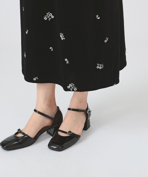 Ray BEAMS(レイビームス)の「ベロア 刺繍 ワンピース(ワンピース・レディース・ブラック/ダークブラウン・0/1)」の15枚目の写真
