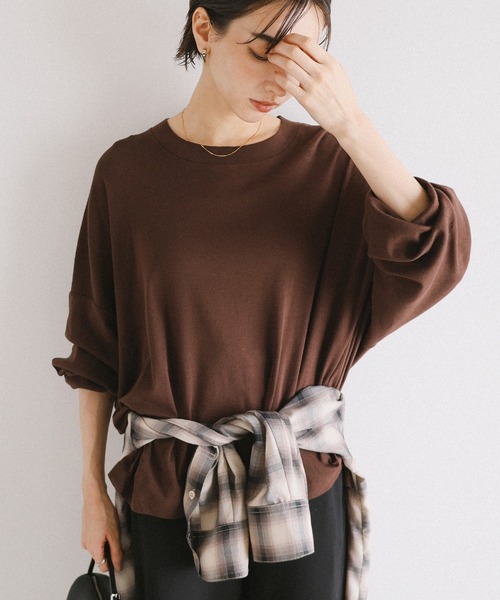 evernavy（エバーネイビー）の「ソフトフライス長袖Tシャツ 《ミドル丈/ロング丈 》（Tシャツ/カットソー・レディース・オフホワイト/ブラック/杢グレー/チョコ・M/L）」の9枚目の写真