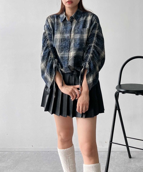 AS KNOW AS plus（アズノゥアズプラス）の「♪ポケット付き 袖ドロストデザインチェックシャツ（シャツ/ブラウス・レディース・ネイビー系/ブラウン系/ブラック系・FREE）」の18枚目の写真