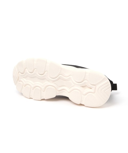 studio CLIP（スタディオクリップ）の「らく履きスリッポンスニーカー（スニーカー・レディース・ベージュ/ブラック・MEDIUM/LARGE）」の9枚目の写真