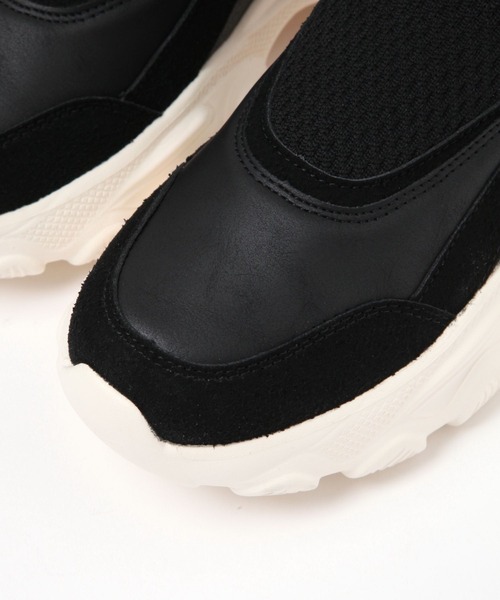 studio CLIP（スタディオクリップ）の「らく履きスリッポンスニーカー（スニーカー・レディース・ベージュ/ブラック・MEDIUM/LARGE）」の10枚目の写真