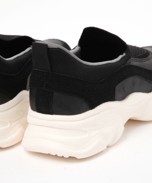 studio CLIP（スタディオクリップ）の「らく履きスリッポンスニーカー（スニーカー・レディース・ベージュ/ブラック・MEDIUM/LARGE）」の12枚目の写真