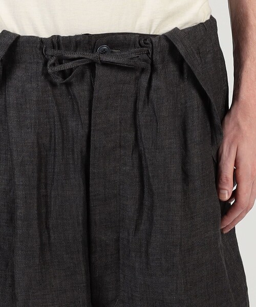 HAVERSACK（ハバーザック）の「HAVERSACK ATTIRE リネン ワイドテーパード サロペットパンツ（その他パンツ・メンズ・ブラック・S）」の9枚目の写真