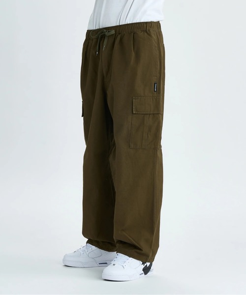 DC SHOES（ディーシーシューズ）の「25 SUPERWIDE CARGO P /DCストレッチウエストゴムバルーンシルエットカーゴパンツ（カーゴパンツ・メンズ・ブラック系その他2/ライトブルー/スカイブルー/カーキ/ブラック/ブラック系その他・X-LARGE/LARGE/MEDIUM）」の18枚目の写真