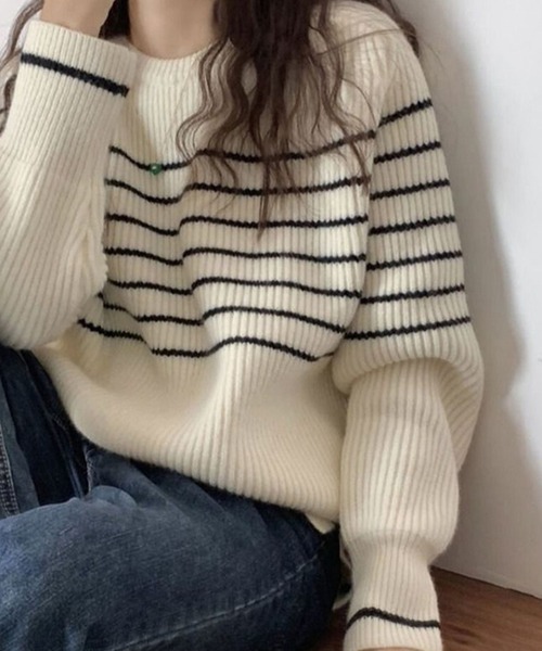 DAY CLOSET(デイ クローゼット)の「レディース 長袖ボーダー柄オーバーサイズサイドスリットリブニットトップス(ニット/セーター・レディース・ネイビー/ホワイト・FREE)」の7枚目の写真