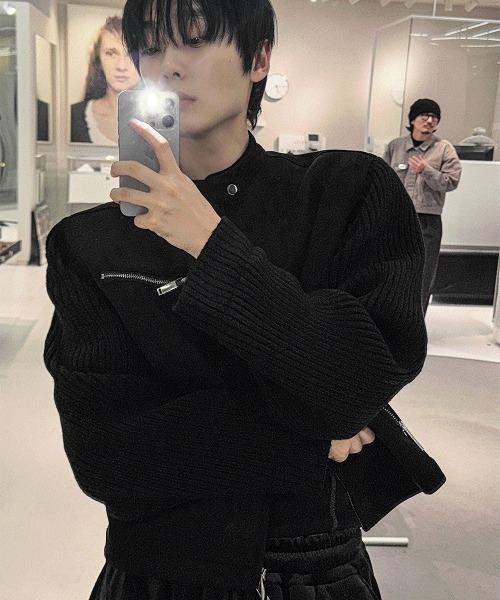 COSYHARU（コシハル）の「ディープブラックニットコンビジャケット（ブルゾン・メンズ・ブラック系1/ブラック系2・MEDIUM/LARGE）」の4枚目の写真