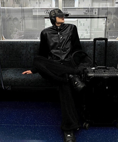 COSYHARU（コシハル）の「ディープブラックニットコンビジャケット（ブルゾン・メンズ・ブラック系1/ブラック系2・MEDIUM/LARGE）」の18枚目の写真