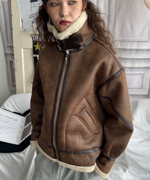 SHAGGIE（シャギー）の「スタンドカラーボアムートンコート（ムートンコート・レディース・ブラウン/ブラック・FREE）」の4枚目の写真