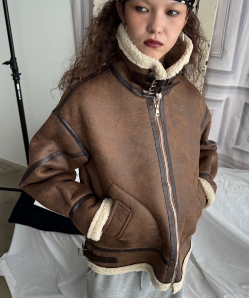 SHAGGIE（シャギー）の「スタンドカラーボアムートンコート（ムートンコート・レディース・ブラウン/ブラック・FREE）」の3枚目の写真