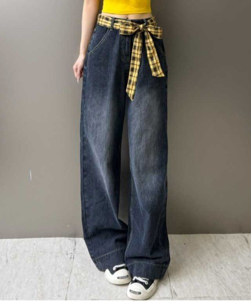 shyam inspiration（シャムインスピレーション）の「チェックベルト紐付きワイドバギーデニムパンツ（デニムパンツ・レディース・ブラック・M/L）」の11枚目の写真