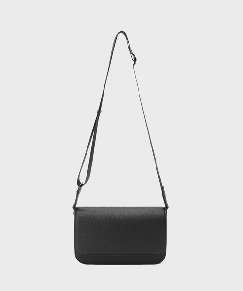 B.C STOCK(ベーセーストック)の「【fellowww / フェロー】別注 フェイクレザー クロスボディーバッグ(ショルダーバッグ・メンズ・ブラック・FREE)」の1枚目の写真