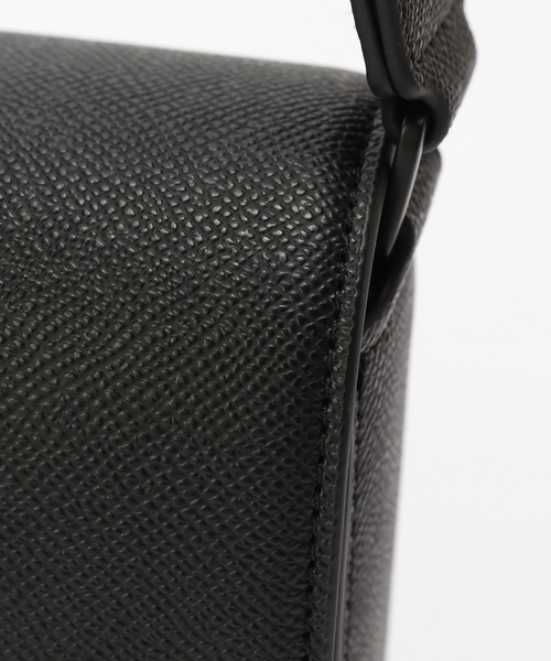 B.C STOCK(ベーセーストック)の「【fellowww / フェロー】別注 フェイクレザー クロスボディーバッグ(ショルダーバッグ・メンズ・ブラック・FREE)」の7枚目の写真