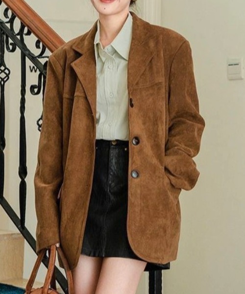 Vipoa（ヴィポア）の「Big suede tailored jacket（テーラードジャケット・レディース・ブラウン/ベージュ・FREE）」の5枚目の写真