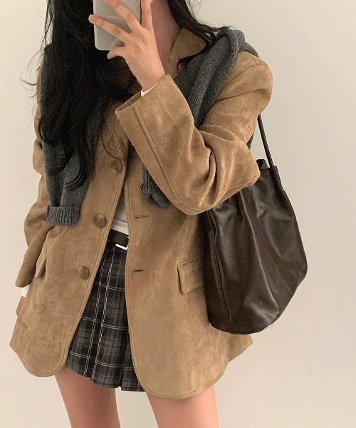 Vipoa（ヴィポア）の「Big suede tailored jacket（テーラードジャケット・レディース・ブラウン/ベージュ・FREE）」の7枚目の写真