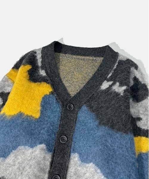 VIBGYOR(ヴィブジョー)の「【Korea Select】 カモフラ モヘアカーディガン(CN)(カーディガン/ボレロ・メンズ・ブラウン/チャコールグレー/ベージュ・FREE)」の4枚目の写真