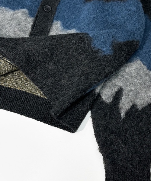 VIBGYOR(ヴィブジョー)の「【Korea Select】 カモフラ モヘアカーディガン(CN)(カーディガン/ボレロ・メンズ・ブラウン/チャコールグレー/ベージュ・FREE)」の7枚目の写真