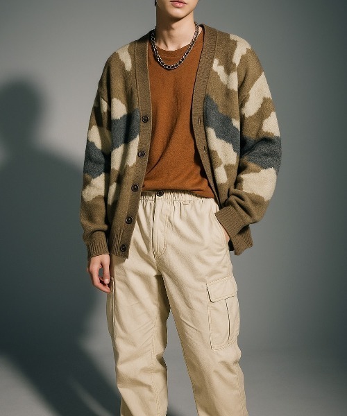 VIBGYOR(ヴィブジョー)の「【Korea Select】 カモフラ モヘアカーディガン(CN)(カーディガン/ボレロ・メンズ・ブラウン/チャコールグレー/ベージュ・FREE)」の15枚目の写真