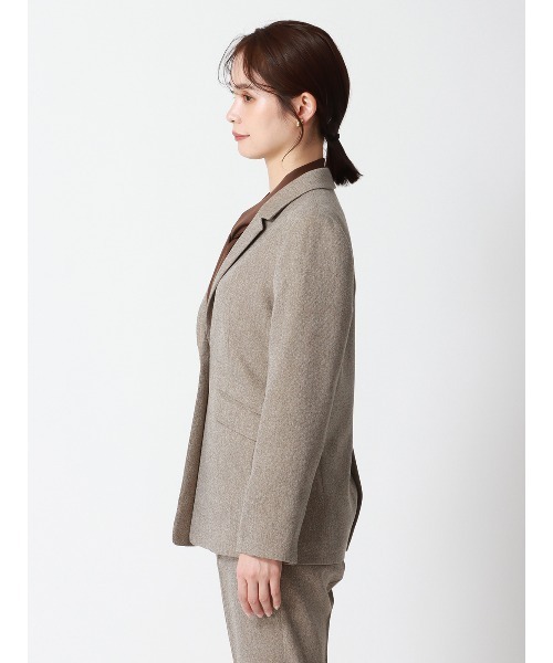 SUIT SQUARE（スーツスクエア）の「CHANTOWA ジャケット ウォッシャブル ツイードライクシャンブレー 織柄（テーラードジャケット・レディース・ベージュ/グレー・36(7号)/38(9号)/40(11号)）」の4枚目の写真