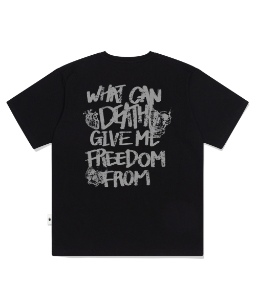 ESCAPEFROM（エスケープフロム）の「Death for Freedom プリントオーバーサイズ半袖Tシャツ ブラック（Tシャツ/カットソー・レディース・その他・LARGE/SMALL/MEDIUM）」の3枚目の写真