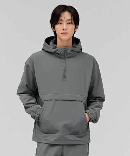 CHASECULT(チェイスカルト)の「ユニセックスストレッチ裏起毛フードアノラックTシャツ-カーキ(Tシャツ/カットソー・メンズ・カーキ・90/100/105/95)」の3枚目の写真