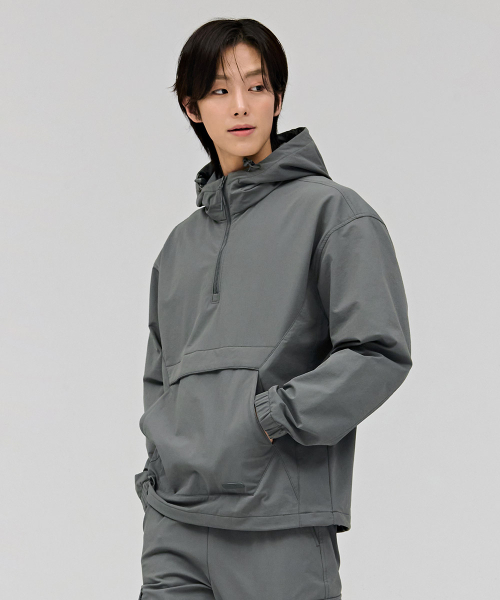CHASECULT(チェイスカルト)の「ユニセックスストレッチ裏起毛フードアノラックTシャツ-カーキ(Tシャツ/カットソー・メンズ・カーキ・90/100/105/95)」の4枚目の写真