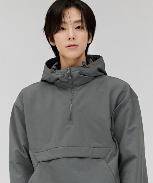CHASECULT(チェイスカルト)の「ユニセックスストレッチ裏起毛フードアノラックTシャツ-カーキ(Tシャツ/カットソー・メンズ・カーキ・90/100/105/95)」の2枚目の写真