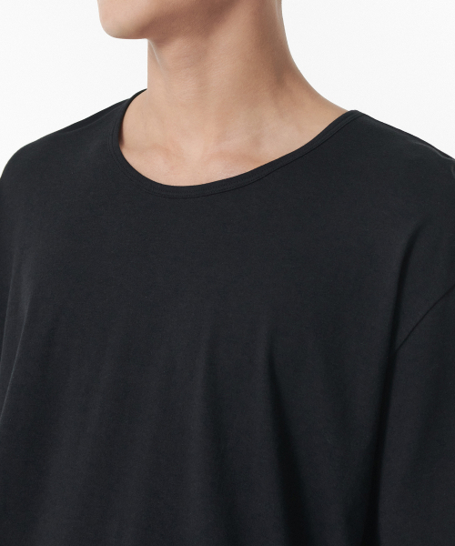 MUSINSA STANDARD（ムシンサスタンダード）の「リラックスドCRスcoopネックTシャツ[ブラック]（Tシャツ/カットソー・メンズ・その他・XX-LARGE/LARGE/MEDIUM/SMALL/X-LARGE）」の4枚目の写真