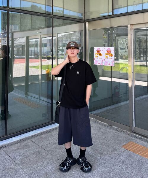 WOOALONG(ウアロン)の「OG Basic T-shirt - BLACK(Tシャツ/カットソー・レディース・ブラック・MEDIUM/LARGE/SMALL)」の8枚目の写真