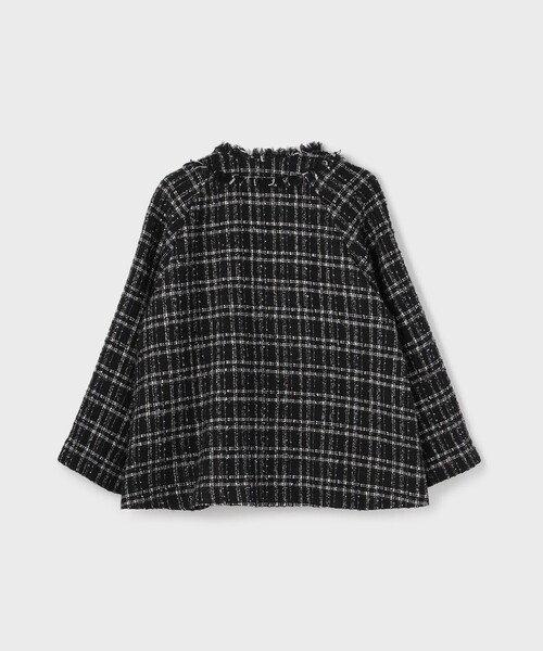 GRACE CONTINENTAL(グレースコンチネンタル)の「フレアスリーブツイードジャケット(ノーカラージャケット・レディース・キナリ/ブラック・36)」の9枚目の写真