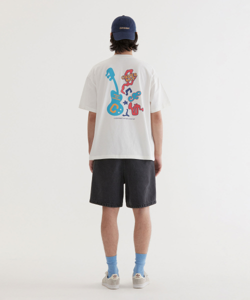 COVERNAT(カバーナット)の「バンドプレイグラフィックTシャツホワイト(Tシャツ/カットソー・レディース・その他・X-SMALL/SMALL/MEDIUM/LARGE/X-LARGE/XX-LARGE)」の6枚目の写真