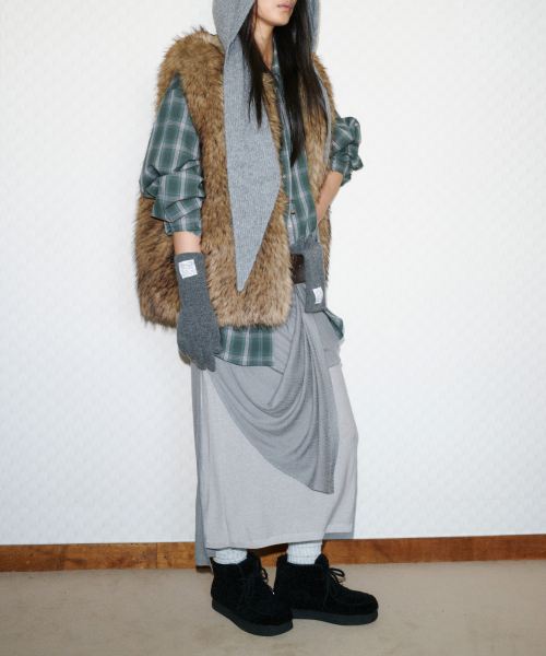 KHIHO（キホ）の「シエロファーブーツブラック（ブーツ・レディース・ブラック・23cm/23.5cm/24cm/25cm/24.5cm）」の4枚目の写真