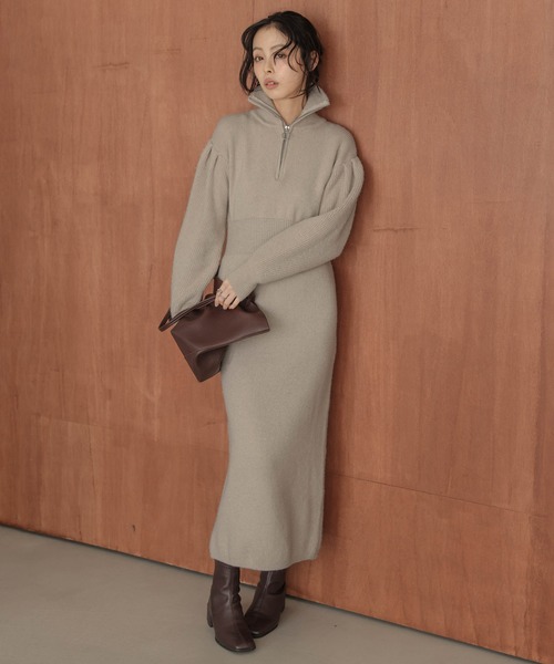 AMELY(エミリー)の「ハーフジップニットワンピース(ワンピース・レディース・ブラック/ベージュ/モカ/グレー・フリー)」の1枚目の写真