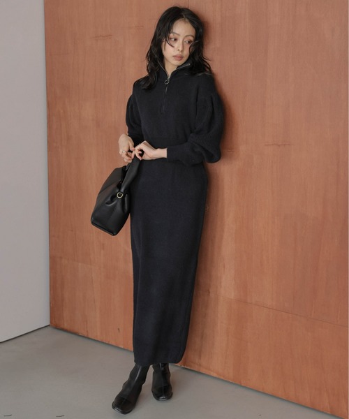 AMELY(エミリー)の「ハーフジップニットワンピース(ワンピース・レディース・ブラック/ベージュ/モカ/グレー・フリー)」の2枚目の写真
