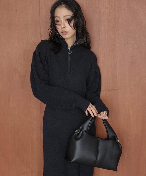 AMELY(エミリー)の「ハーフジップニットワンピース(ワンピース・レディース・ブラック/ベージュ/モカ/グレー・フリー)」の13枚目の写真