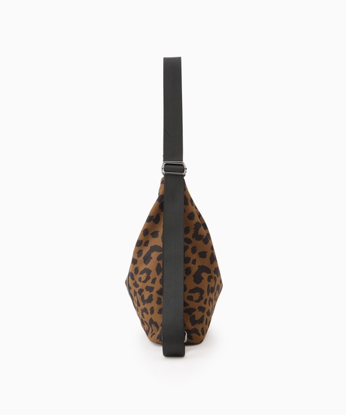 LAZY SUSAN（レイジースーザン）の「リュックバッグ３ＷＡＹアニマルプリント（バックパック/リュック・レディース・レオパード/ゼブラ・FREE）」の10枚目の写真